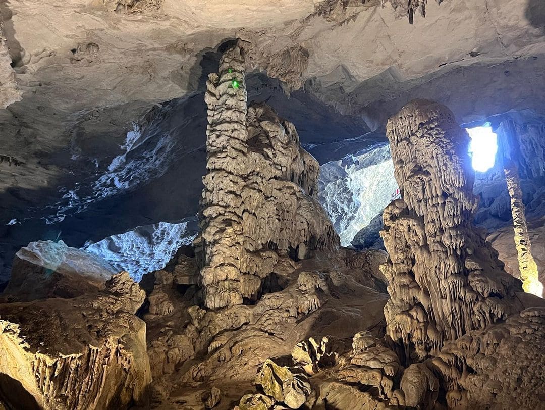 Tien Ong Cave, Halong Bay: Travel Guide in 2026